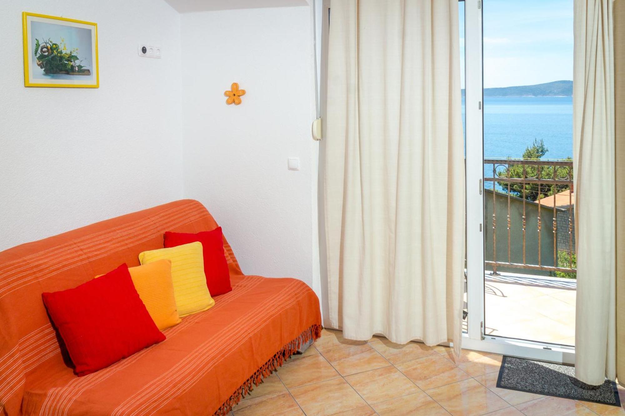 Apartments And Rooms By The Sea Brela, Makarska - 13118 Oda fotoğraf